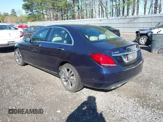 2020 Mercedes-Benz C 300 z VIN WDDWF8EB9LR561644, wystawiony jako IAAI lot #42129327 z przebiegiem 31 033 mil mil oraz . Historia ofert i sprzedaży dostępna na DreamBid. Obrazek 3.