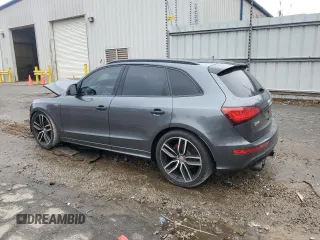 2017 Audi SQ5 Premium Plus with VIN WA1CCAFP3HA060465, listed as a Copart auction lot 42522625 with 86,165 mi miles and Salvage Title. Bid and sale history available at carsss.com. Image 2.