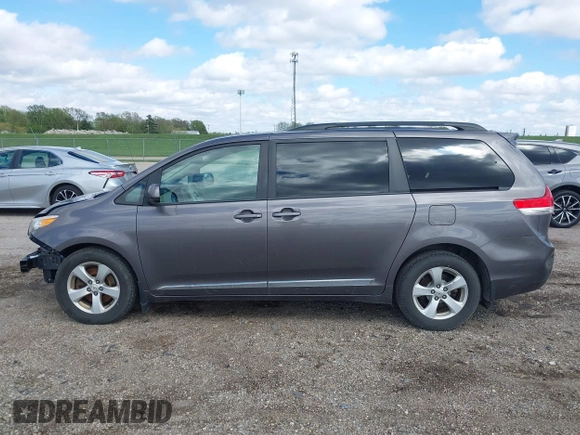2012 Toyota Sienna LE AAS with VIN 5TDKK3DC5CS270481, listed as a IAAI auction lot 42093687 with 208,899 mi miles. Bid and sale history available at carsss.com. Image 14.
