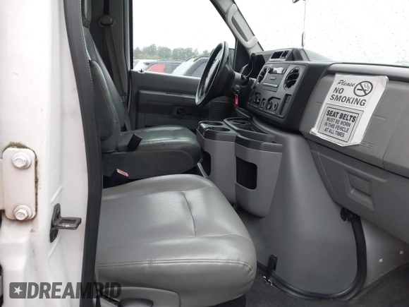 2009 Ford Econoline Passenger XL z VIN 1FBSS31L29DA07149, wystawiony jako IAAI lot #41863392 z przebiegiem 152 010 mil mil oraz . Historia ofert i sprzedaży dostępna na DreamBid. Obrazek 5.
