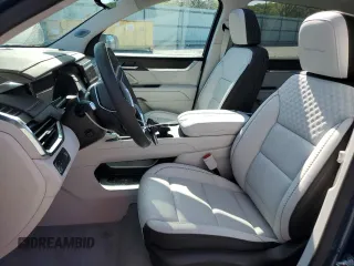2025 GMC Acadia FWD Denali z VIN 1GKENLRS6SJ134283, wystawiony jako Copart lot #52081235 z przebiegiem 6 382 mil mil oraz Nie do naprawy • Non repairable. Historia ofert i sprzedaży dostępna na DreamBid. Obrazek 7.