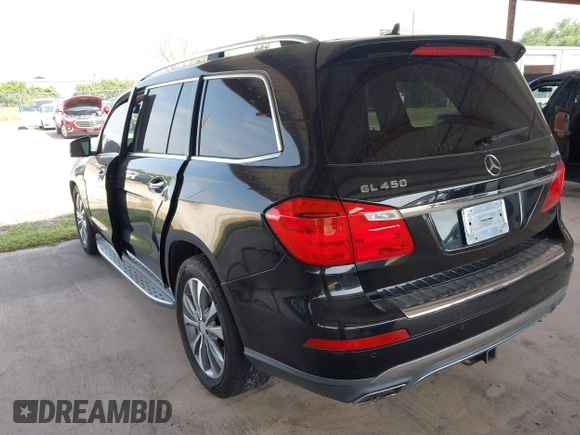 2015 Mercedes-Benz GL-Class GL 450 with VIN 4JGDF6EE2FA513286, listed as a IAAI auction lot 41931230 with 88,492 mi miles. Bid and sale history available at carsss.com. Image 3.