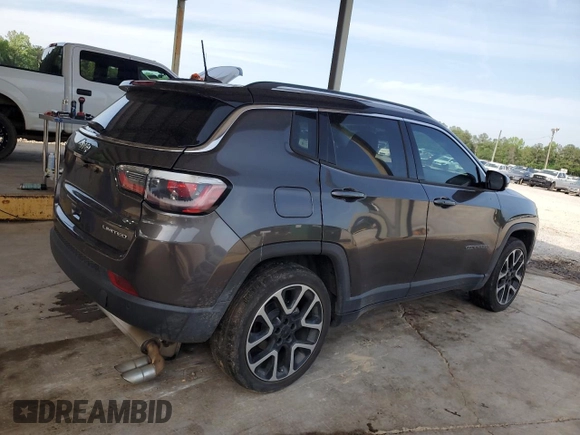 2018 Jeep Compass Limited z VIN 3C4NJCCBXJT361662, wystawiony jako Copart lot #57085315 z przebiegiem 61 815 mil mil oraz Szkoda całkowita • Salvage title. Historia ofert i sprzedaży dostępna na DreamBid. Obrazek 3.