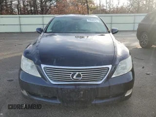 2008 Lexus LS 460 L with VIN JTHGL46F685025376, listed as a Copart auction lot 43646575 with 230,701 mi miles and Clean title. Bid and sale history available at DreamBid. Image 4.