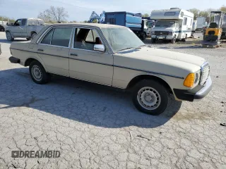1981 Mercedes-Benz 300 with VIN WDBAB30A2BB219265, listed as a Copart auction lot 77296414 with Not Provided miles and Clean Title. Bid and sale history available at carsss.com. Image 4.