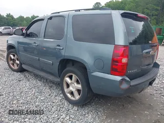 2008 Chevrolet Tahoe 1LT z VIN 1GNFC13098R253013, wystawiony jako IAAI lot #42197362 z przebiegiem 281 227 mil mil oraz . Historia ofert i sprzedaży dostępna na DreamBid. Obrazek 3.