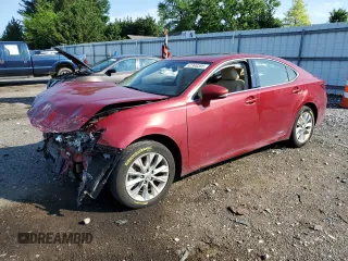 2014 Lexus ES 300h with VIN JTHBW1GG1E2040792, listed as a Copart auction lot 62398385 with Not provided miles and Salvage title. Bid and sale history available at DreamBid. Image 1.