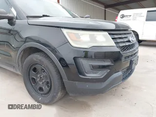 2016 Ford Utility Police Interceptor with VIN 1FM5K8AR9GGB44638, listed as a IAAI auction lot 42020602 with 136,518 mi miles. Bid and sale history available at carsss.com. Image 17.