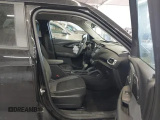 2022 Chevrolet TrailBlazer LT with VIN KL79MPSL2NB058583, listed as a IAAI auction lot 41870519 with 55,071 mi miles and . Bid and sale history available at DreamBid. Image 5.