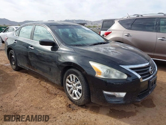 2015 Nissan Altima 2.5 S with VIN 1N4AL3APXFN880666, listed as a IAAI auction lot 41895242 with 213,649 mi miles. Bid and sale history available at carsss.com. Image 1.