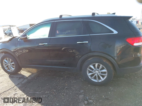 2018 Kia Sorento LX with VIN 5XYPG4A31JG415818, listed as a IAAI auction lot 41794227 with 94,439 mi miles. Bid and sale history available at carsss.com. Image 14.