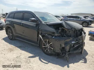 2018 Toyota Highlander SE with VIN 5TDJZRFH3JS839344, listed as a Copart auction lot 53492575 with 71,431 mi miles and Salvage Title. Bid and sale history available at carsss.com. Image 4.