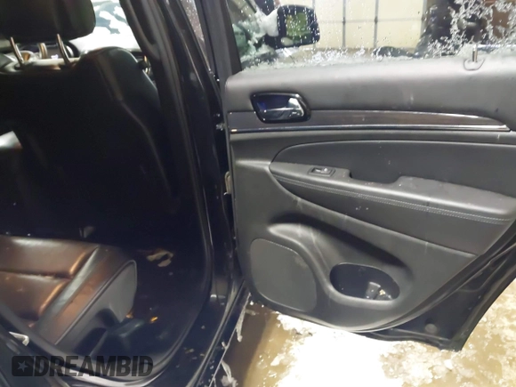 2019 Jeep Grand Cherokee Overland with VIN 1C4RJFCG4KC583691, listed as a IAAI auction lot 41505711 with 109,921 mi miles. Bid and sale history available at carsss.com. Image 8.