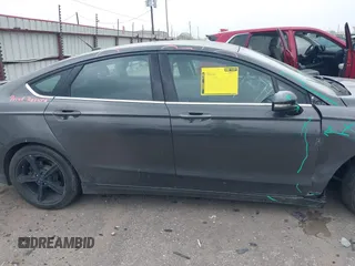 2016 Ford Fusion SE with VIN 3FA6P0HD0GR103013, listed as a IAAI auction lot 41920474 with 60,686 mi miles. Bid and sale history available at carsss.com. Image 13.