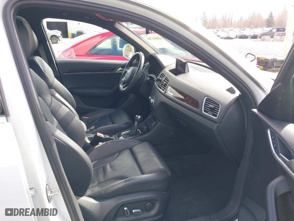 2018 Audi Q3 Premium Plus with VIN WA1JCCFS9JR009373, listed as a IAAI auction lot 41816704 with 95,244 mi miles. Bid and sale history available at carsss.com. Image 5.