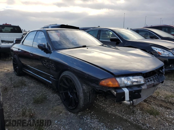 1990 Nissan Skyline z VIN HCR32080128, wystawiony jako Copart lot #77564184 z przebiegiem 96 455 mil mil oraz Szkoda całkowita • Salvage title. Historia ofert i sprzedaży dostępna na DreamBid. Obrazek 4.