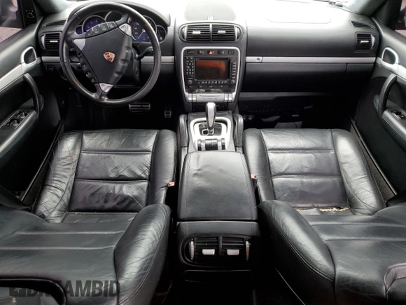 2004 Porsche Cayenne Turbo with VIN WP1AC29P04LA91216, listed as a Copart auction lot 88117265 with 0 mi miles and Salvage Title. Bid and sale history available at carsss.com. Image 8.