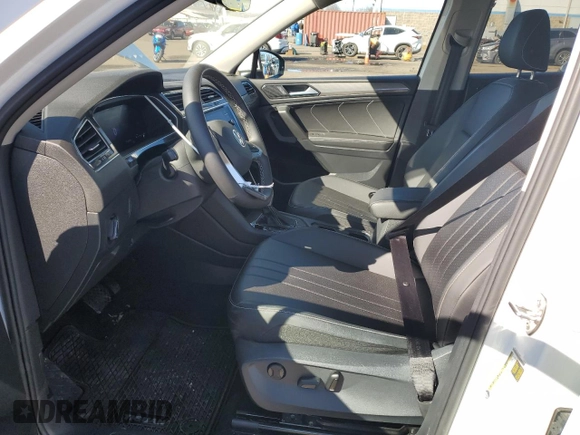 2023 Volkswagen Tiguan SE с VIN 3VVMB7AX1PM068106, выставлен на аукционе Copart как лот 50555445 с пробегом 24 948 миль миль и Списание • Salvage title. История ставок и продаж доступна на DreamBid. Изображение 7.