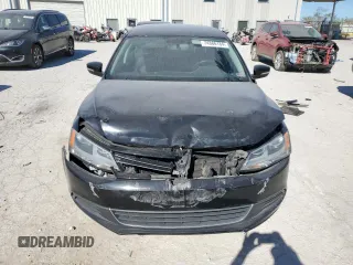 2013 Volkswagen Jetta SE with VIN 3VWDX7AJ0DM269550, listed as a Copart auction lot 74886184 with 130,181 mi miles and Salvage title. Bid and sale history available at DreamBid. Image 5.