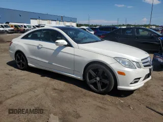2010 Mercedes-Benz E 550 with VIN WDDKJ7CB8AF029858, listed as a Copart auction lot 62752575 with 163,882 mi miles and Clean title. Bid and sale history available at DreamBid. Image 4.