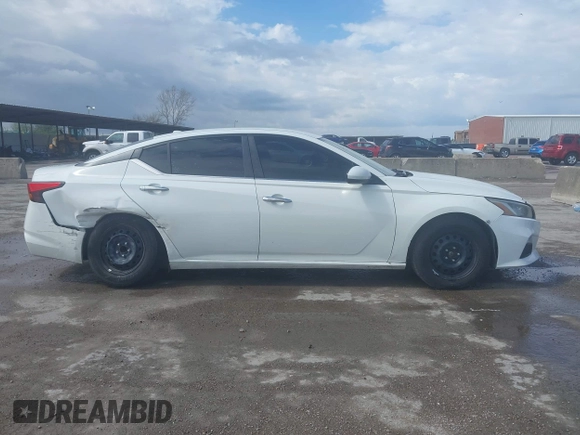2020 Nissan Altima 2.5 S with VIN 1N4BL4BV7LC198827, listed as a IAAI auction lot 41906724 with 136,162 mi miles. Bid and sale history available at carsss.com. Image 13.