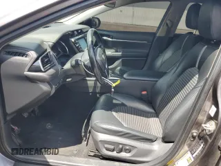 2020 Toyota Camry SE z VIN 4T1G11AK2LU962018, wystawiony jako Copart lot #54340175 z przebiegiem 147 722 mil mil oraz Szkoda całkowita • Salvage title. Historia ofert i sprzedaży dostępna na DreamBid. Obrazek 7.
