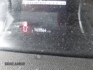 2022 Ram ProMaster Cargo z VIN 3C6MRVJG7NE120741, wystawiony jako IAAI lot #42205225 z przebiegiem 165 564 mil mil oraz . Historia ofert i sprzedaży dostępna na DreamBid. Obrazek 15.