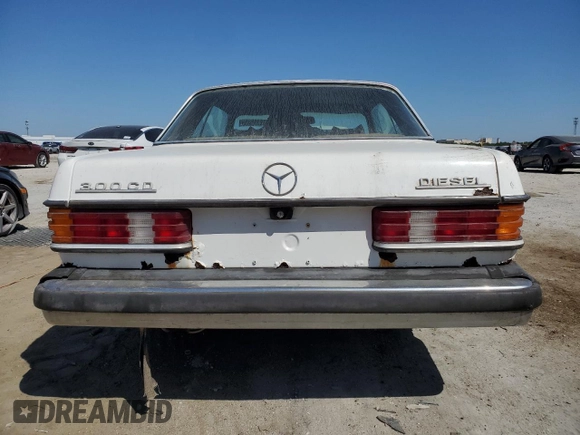 1978 Mercedes-Benz 300 with VIN 12315012002330, listed as a Copart auction lot 50230545 with 119,982 mi miles and Clean Title. Bid and sale history available at DreamBid. Image 6.
