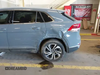 2021 Volkswagen Atlas SEL Premium with VIN 1V2TE2CA8MC207933, listed as a IAAI auction lot 41823640 with 64,425 mi miles and . Bid and sale history available at DreamBid. Image 6.