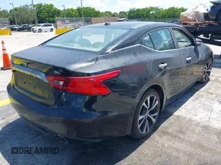 2019 Nissan Maxima Platinum z VIN 1N4AA6AV8KC366407, wystawiony jako IAAI lot #42329455 z przebiegiem 34 518 mil mil oraz . Historia ofert i sprzedaży dostępna na DreamBid. Obrazek 4.