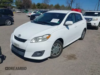 2010 Toyota Matrix with VIN 2T1KU4EE2AC348334, listed as a IAAI auction lot 41806058 with 230,549 mi miles. Bid and sale history available at carsss.com. Image 2.