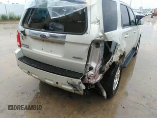 2008 Ford Escape Limited with VIN 1FMCU94108KB33832, listed as a IAAI auction lot 36684133 with 199,192 mi miles. Bid and sale history available at carsss.com. Image 6.