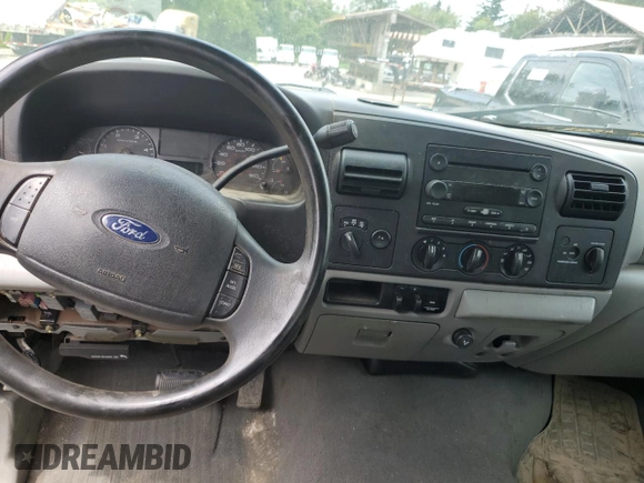2005 Ford F-250 XL with VIN 1FTSX21P95EC04477, listed as a Copart auction lot 60419475 with Not provided miles and Salvage title. Bid and sale history available at DreamBid. Image 8.