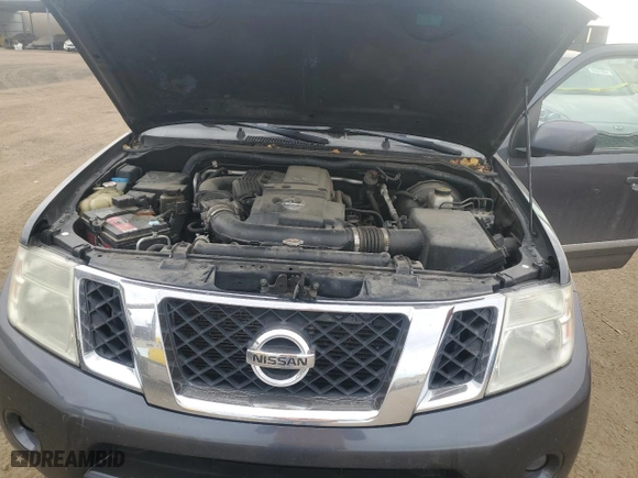 2011 Nissan Pathfinder LE with VIN 5N1AR1NB1BC618886, listed as a Copart auction lot 81944024 with 204,124 mi miles and Salvage Title. Bid and sale history available at carsss.com. Image 13.