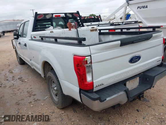 2019 Ford F-250 XL with VIN 1FT7W2A62KEC45366, listed as a IAAI auction lot 42549198 with 111,729 mi miles and . Bid and sale history available at DreamBid. Image 3.