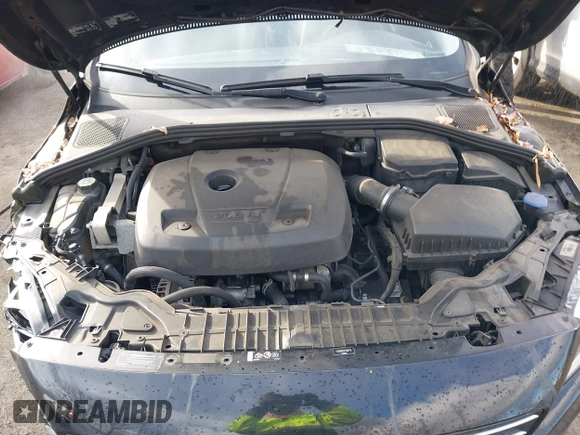 2015 Volvo V60 T5 Drive-E Premier z VIN YV140MEK3F1267715, wystawiony jako IAAI lot #41227560 z przebiegiem 102 244 mil mil oraz . Historia ofert i sprzedaży dostępna na DreamBid. Obrazek 10.