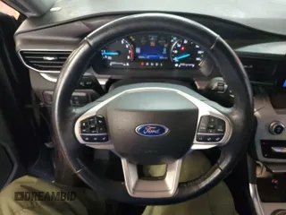 2022 Ford Explorer XLT z VIN 1FMSK8DH2NGA49020, wystawiony jako IAAI lot #42737669 z przebiegiem 113 573 mil mil oraz . Historia ofert i sprzedaży dostępna na DreamBid. Obrazek 4.