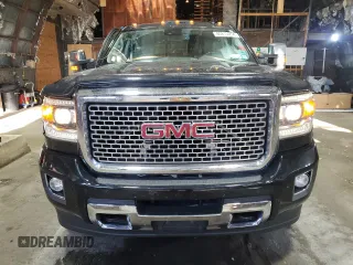 2015 GMC Sierra 2500HD Denali z VIN 1GT120EG1FF668772, wystawiony jako Copart lot #80815254 z przebiegiem 113 260 mil mil oraz Szkoda całkowita • Salvage title. Historia ofert i sprzedaży dostępna na DreamBid. Obrazek 5.
