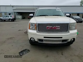 2011 GMC Sierra 1500 Denali с VIN 3GTP2XE28BG104939, выставлен на аукционе Copart как лот 56920655 с пробегом 181 331 миль миль и Списание • Salvage title. История ставок и продаж доступна на DreamBid. Изображение 13.