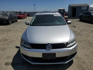 2012 Volkswagen Jetta TDI with VIN 3VWLL7AJ4CM325799, listed as a Copart auction lot 61835265 with 153,404 mi miles and Salvage title. Bid and sale history available at DreamBid. Image 5.