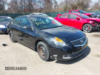 2007 Nissan Altima 2.5 S with VIN 1N4AL21E37C152581, listed as a IAAI auction lot 41894301 with 289,571 mi miles. Bid and sale history available at carsss.com. Image 1.
