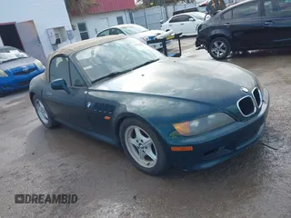 1998 BMW 3 Series 1.9L with VIN 4USCH732XWLE05993, listed as a IAAI auction lot 41551443 with 173,508 mi miles. Bid and sale history available at carsss.com. Image 1.
