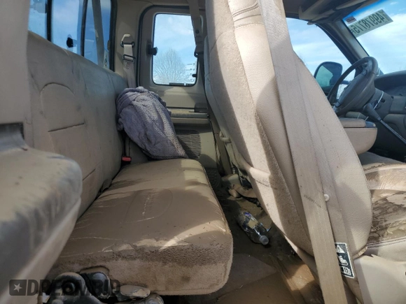 2000 Ford F-250 XL with VIN 1FTNX21F1YEA83615, listed as a Copart auction lot 49978775 with 198,382 mi miles and Salvage title. Bid and sale history available at DreamBid. Image 10.