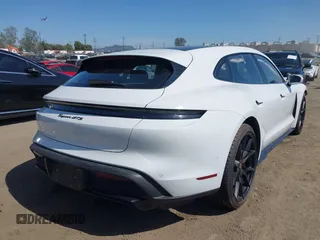 2023 Porsche Taycan GTS z VIN WP0CD2Y14PSA90216, wystawiony jako IAAI lot #42397991 z przebiegiem 1 868 mil mil oraz . Historia ofert i sprzedaży dostępna na DreamBid. Obrazek 4.