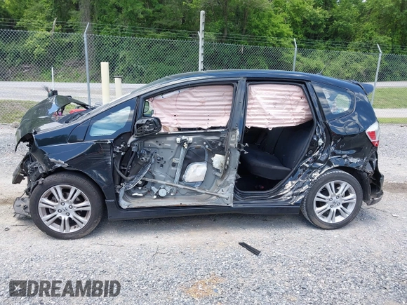 2010 Honda Fit Sport с VIN JHMGE8H47AC004261, выставлен на аукционе IAAI как лот 42326565 с пробегом 128 717 миль миль и . История ставок и продаж доступна на DreamBid. Изображение 14.