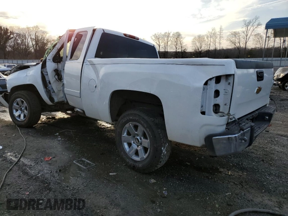 2007 Chevrolet Silverado 1500 LT w/2LT with VIN 2GCEC19J571678448, listed as a Copart auction lot 44227685 with Not Provided miles and Non Repairable. Bid and sale history available at carsss.com. Image 2.