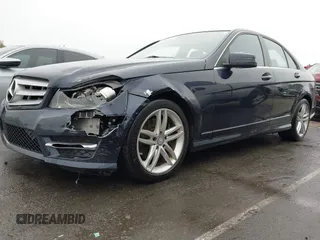 2013 Mercedes-Benz C 300 Sport с VIN WDDGF8AB7DR264500, выставлен на аукционе IAAI как лот 41943477 с пробегом 125 547 миль миль и . История ставок и продаж доступна на DreamBid. Изображение 17.