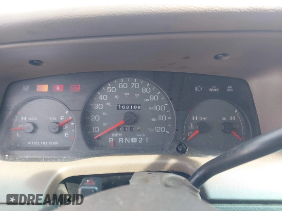 2000 Mercury Grand Marquis LS с VIN 2MEFM75W4YX667444, выставлен на аукционе IAAI как лот 42262846 с пробегом 163 108 миль миль и . История ставок и продаж доступна на DreamBid. Изображение 7.