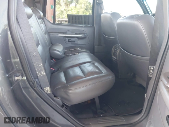 2001 Ford Explorer Sport Trac с VIN 1FMZU67E01UC43152, выставлен на аукционе IAAI как лот 42605079 с пробегом 212 059 миль миль и . История ставок и продаж доступна на DreamBid. Изображение 8.