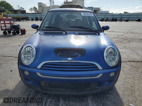 2005 MINI Hardtop S with VIN WMWRE33465TG95065, listed as a Copart auction lot 55536195 with 104,064 mi miles and Clean Title. Bid and sale history available at DreamBid. Image 5.